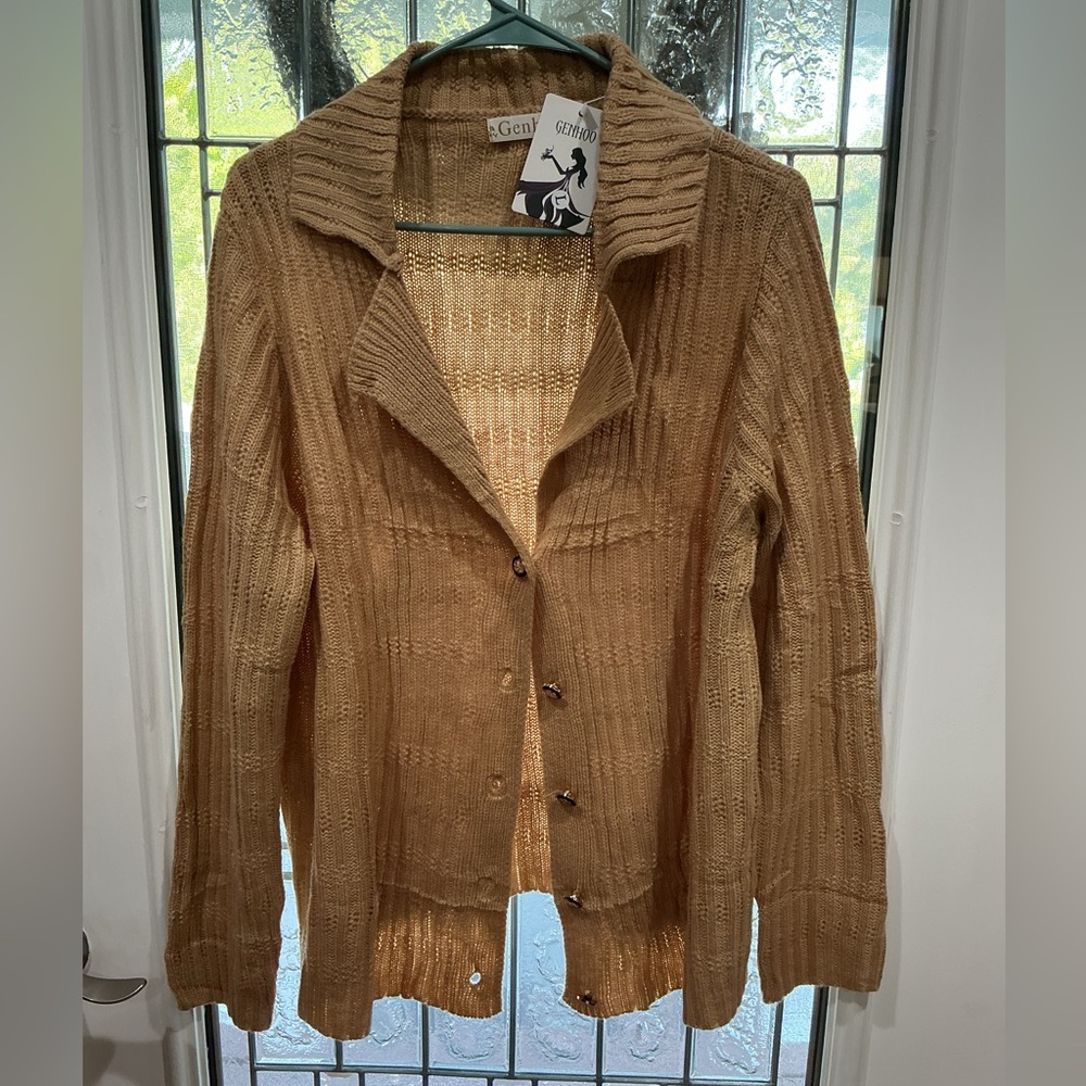 NWT.  Genhoo Women's Large Button Down Brown Sweater